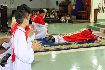Thứ Sáu Tuần Thánh tại nhà thờ Chính tòa