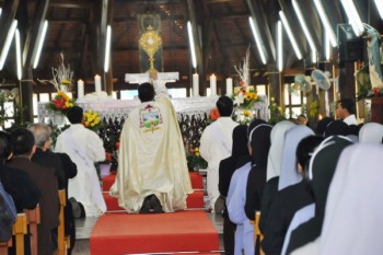 Buổi họp mặt tất niên của Linh mục đoàn