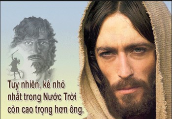 TƯỢNG CHÚA TRÊN MÁI NHÀ