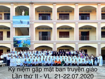 Họp mặt Ủy Ban Loan Báo Tin Mừng -2020
