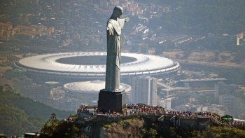 Tượng Chúa Cứu Thế ở Rio