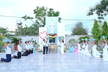 Giáo xứ Hòa Nam: Mùa Hoa Đã Về