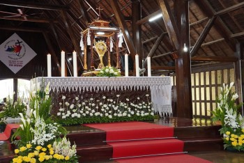 LBT: Chầu Thánh Thể Chúa Chiên Lành