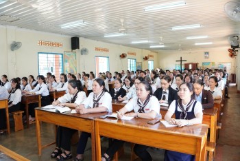 Giáo hạt Mẫu Tâm thao giảng giáo lý
