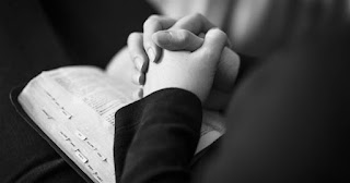 Vì em đã mang lời khấn nhỏ