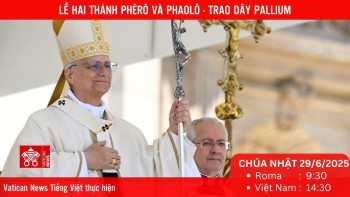 Thánh Lễ Phêrô và Phaolô -trao dây Pallium