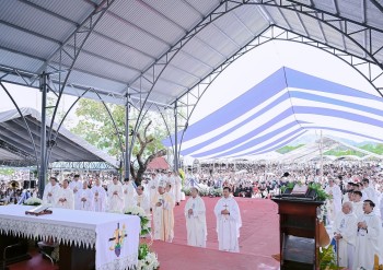Đại lễ Đức Mẹ Lên Trời tại TTHH Đức Mẹ Giang Sơn