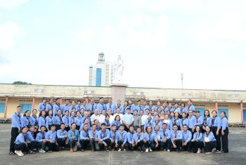 Bế Giảng Lớp Giáo Lý Nòng Cốt 6 Và Thánh Lễ Tạ Ơn