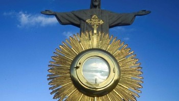 “Lối Sống Thánh Thể”