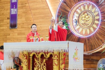 Huynh Đoàn GDĐM Gh. Trinh Vương mừng Bổn mạng