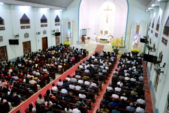 Gx. Duy Hòa: Thánh hóa công ăn việc làm