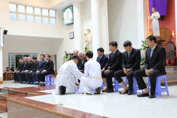 Thánh lễ Tiệc Ly tại Gx. Vinh Hương