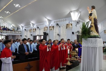 GX Thánh Tâm: lễ bổn mạng Giáo khu Phêrô