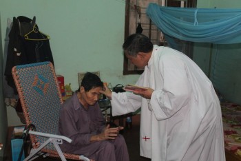 Theo mây về trời