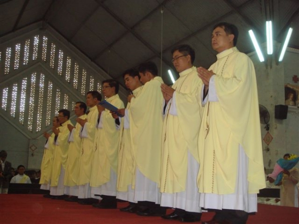 BỔ NHIỆM PHÓ XỨ -2010