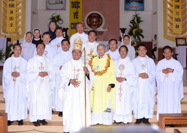 Kim Khánh Linh Mục Cha Antôn Trương Trọng Tài