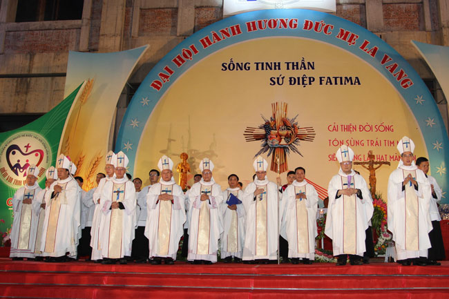 Thánh Lễ Khai Mạc Đại Hội La Vang