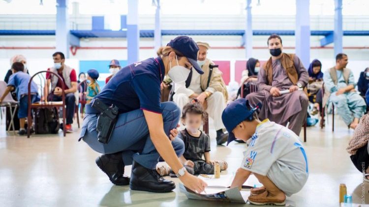 Di tản trẻ em khuyết tật khỏi Afghanistan