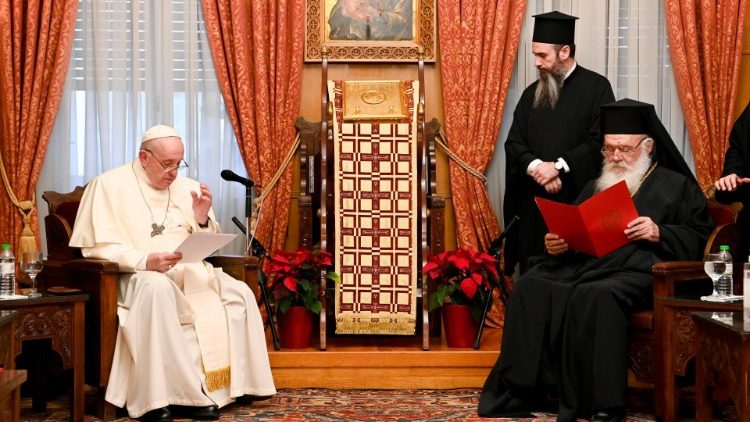 ĐTC thăm Đức Thượng phụ Jeronymos II
