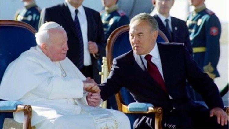 Người dân Kazakhstan vui mừng vì ĐTC ghé thăm