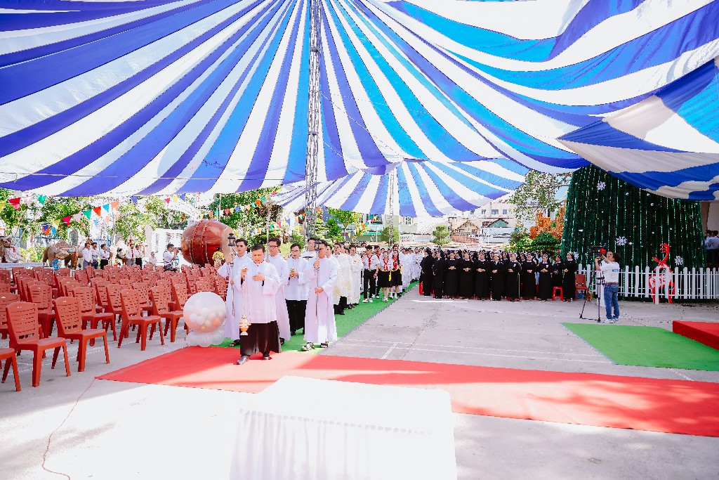 Khai mạc Năm thánh Kim khánh GP Phan Thiết