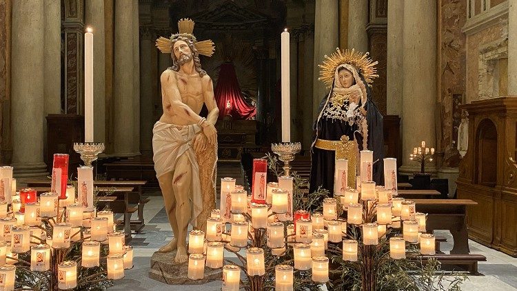 Kính viếng Thánh tích Máu Chúa Giêsu tại Roma