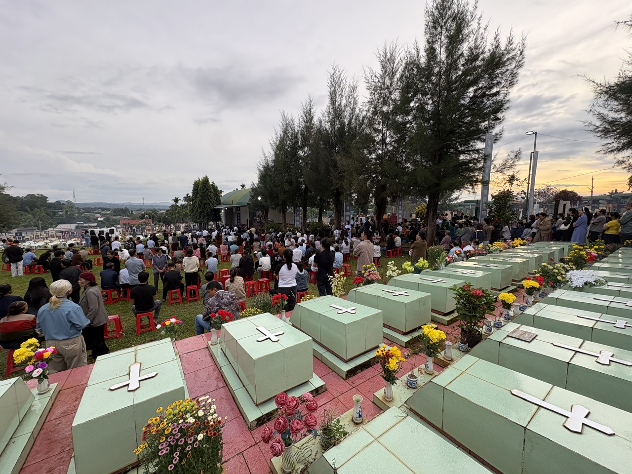 Thánh lễ cầu cho Các Đẳng Linh Hồn tại Đất Thánh GX Kim Mai.