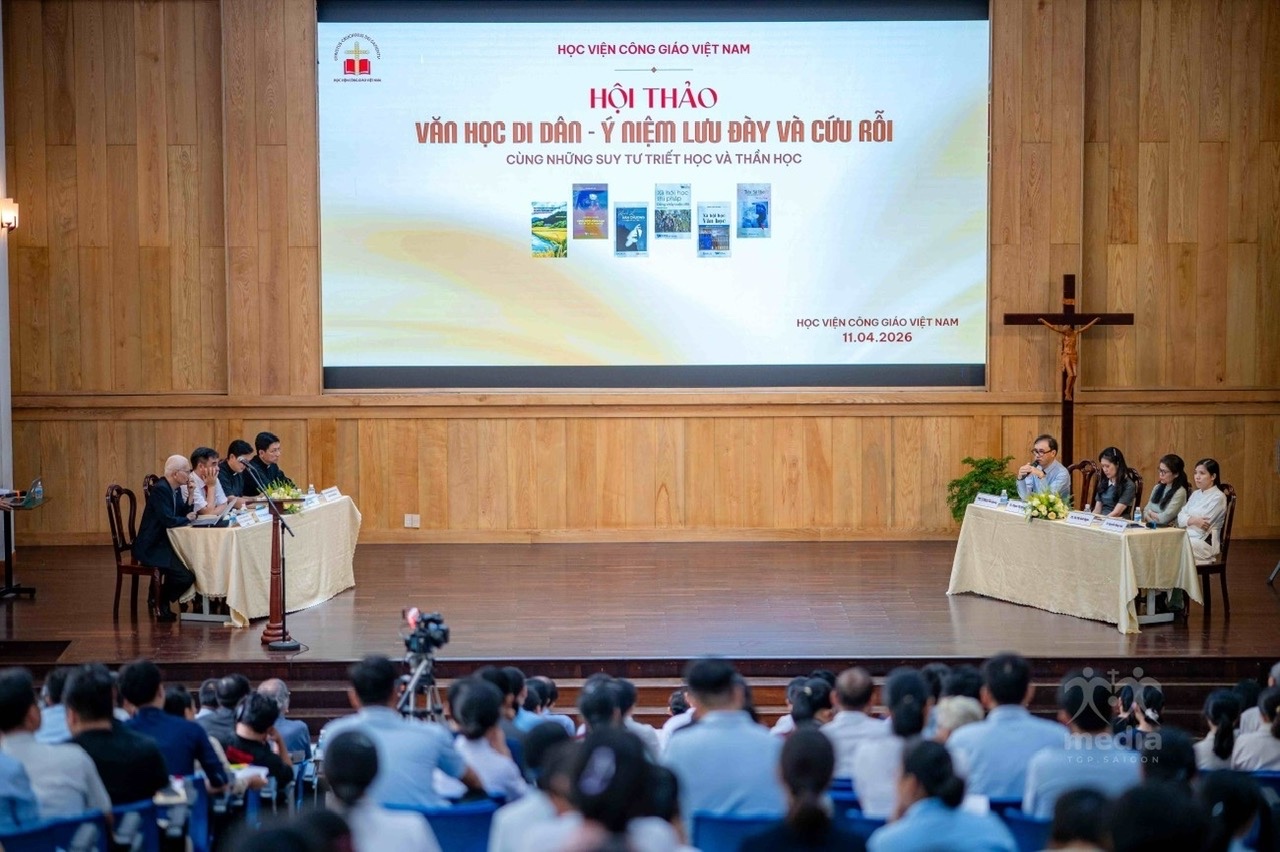 Hội Thảo Khoa Học Văn Chương