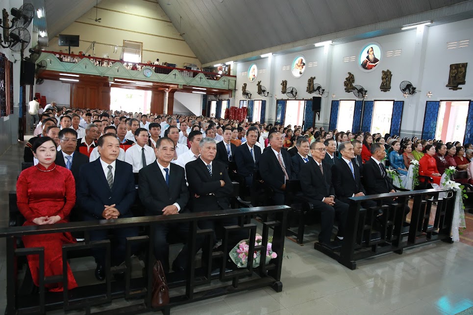 GX Châu Sơn: Lễ tạ ơn của Tân Linh Mục
