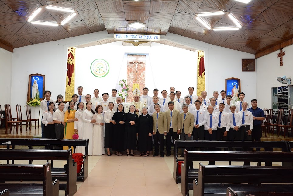 Ban Truyền Thông GP.BMT Mừng Bổn Mạng